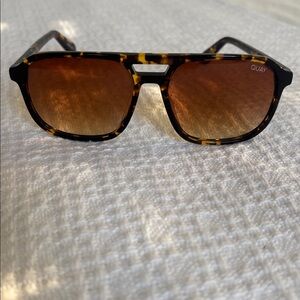 QUAY aviator sunnies